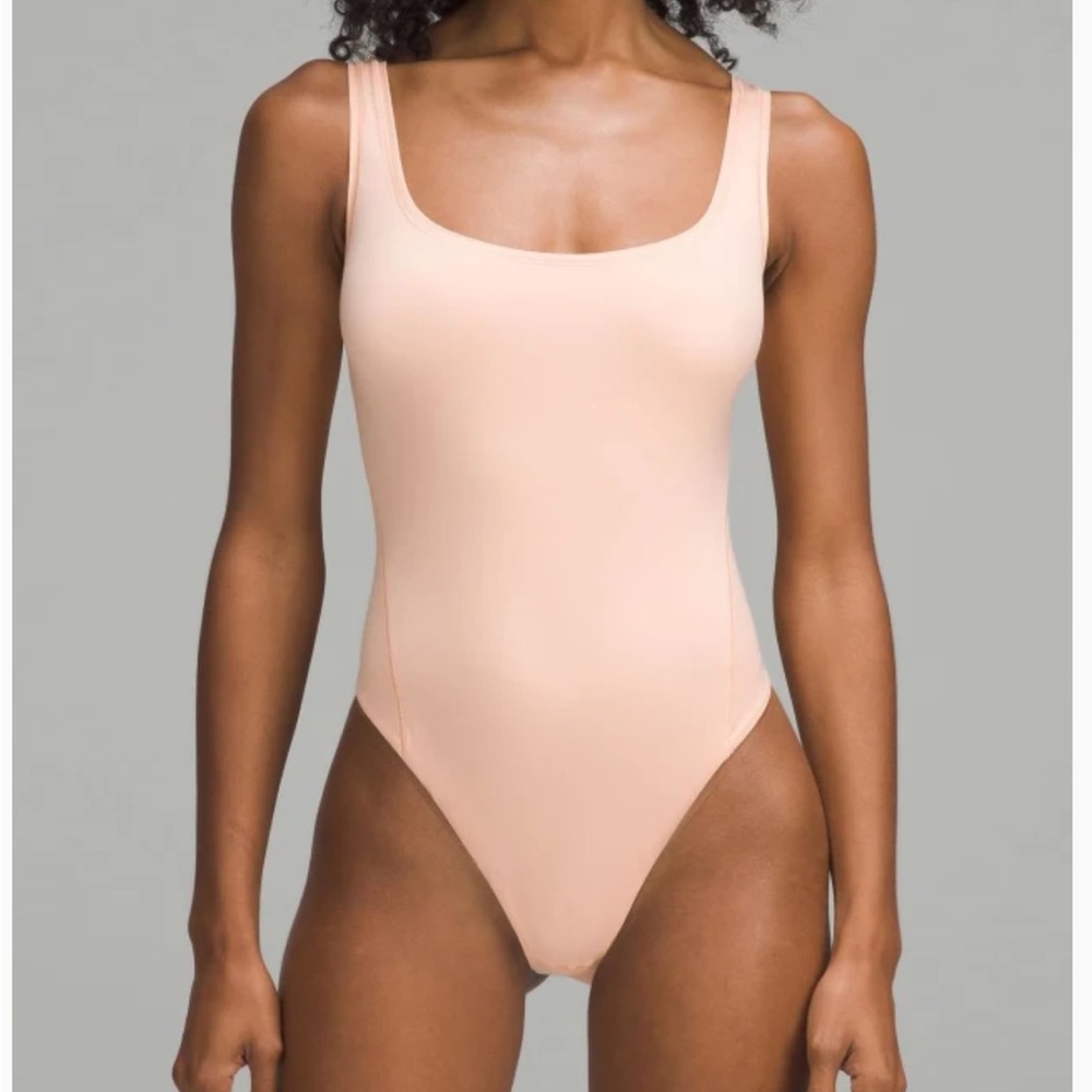 BNWT lululemon //
Wundermost Ultra-Soft Square-Neck Sleeveless Bodysuit